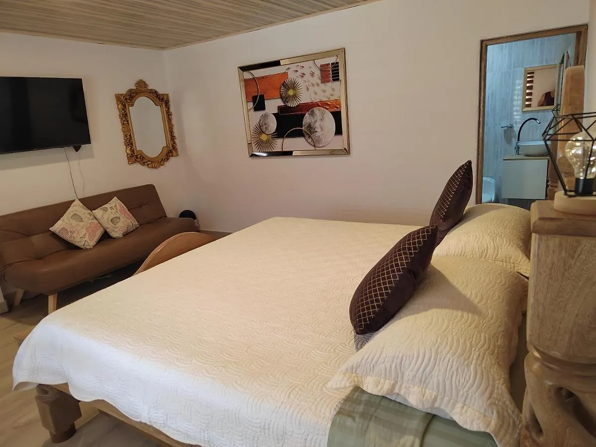 Aparta Suite Villa Roko San Andres  Guest house